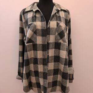 NWOT Beach Lunch Lounge Plaid Shacket